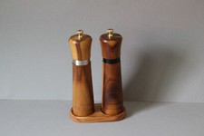 Welikera Salzmühle und  Pfeffermühle Set im Ständer Keramikmahlwerk
