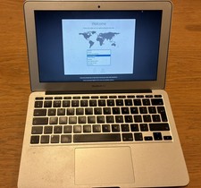 Apple MacBook Air A1465 Mitte