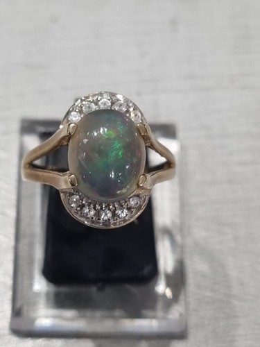 Ovaler ring gelbgold opal - 9,