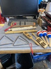 Instrument Konvolut Flöten Rassel Mundharmonika Xylophon Triangel usw