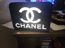 Lumineux Logo - Chanel