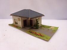 Owo, Vero, Mamos, Temos:  Haus