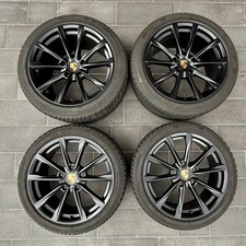 Porsche 718 Boxster / Cayman 19" Winterräder in schwarz mit Conti Winter Contact