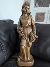 Handgeschnitzte Holzfigur