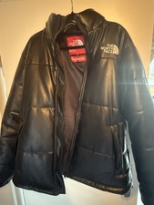 Supreme x The North Face