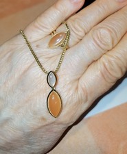 Anhänger u. Ring mit