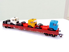 Niederbordwagen mit Ladung TT