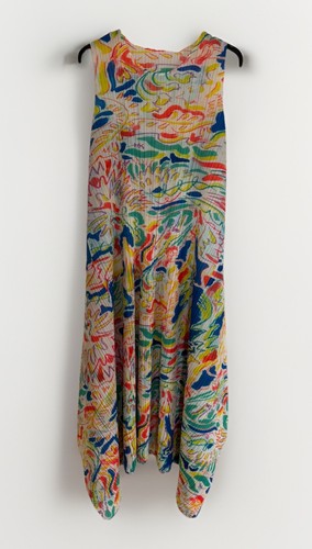 Pleats please von - von, issey