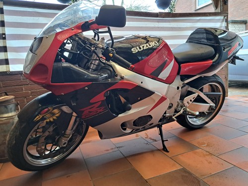 Suzuki gsx 600 - 600, srad