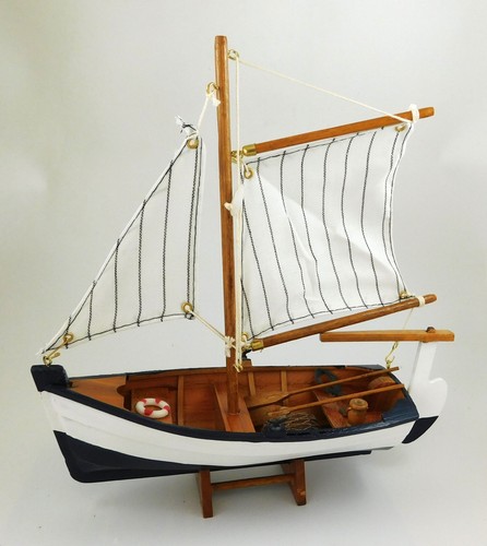 Modell segelboot mit rudern - segelboot,