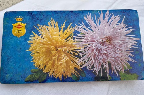 Leere pralinenschachtel aus - leere,