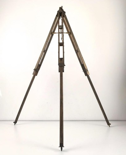 Gestell für optisches - , gerät