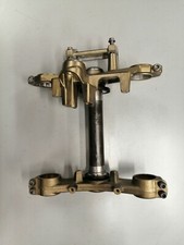 Kawasaki ER6N Gabelbrücke