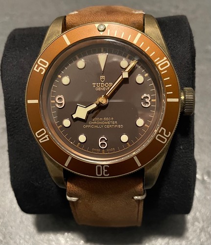 Tudor black bay bronze 43mm - tudor,