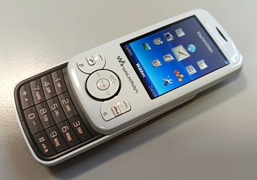 Sony ericsson w100i - sony,