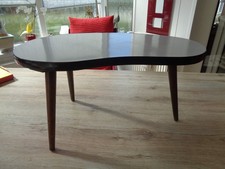 Blumenhocker nierentisch - blumenhocker,