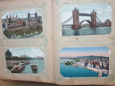 Altes Postkartenalbum mit 252