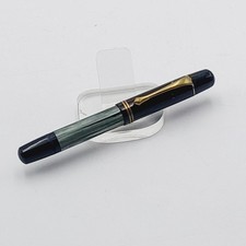 Antiker Pelikan 100