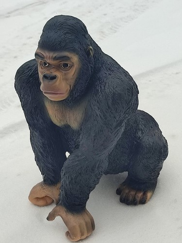 Gorillakind lebensgroß 57cm