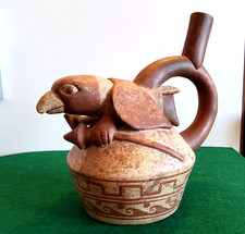 Antikes steigbügelgefäß aus - steigbügelgefäß,