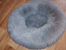 Katzenkissen Liegekissen Katzenbett Katzenkörbchen flauschig rund neuwertig