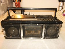 CLUB SUPER WOOFER, STEREO 3-Band, 2 x KASSETTE - Defekt! Radio - FM- teilgut./46