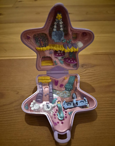 Polly pocket - polly,