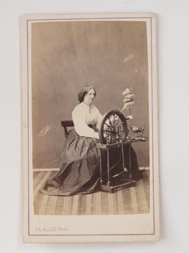 Frau spinnrad beruf cdv foto - frau,