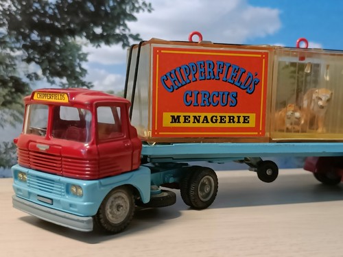 Corgi major 1139 chipperfields - corgi,