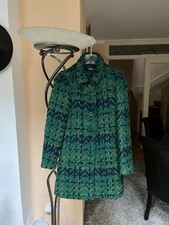 Desigual Mantel in einem