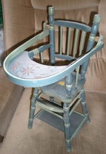 Puppenhochstuhl -- Älter /