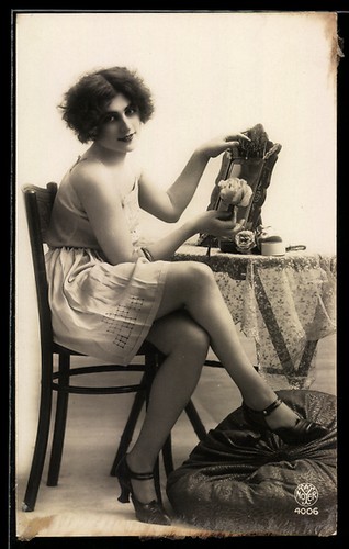 Foto bekleidete frau - foto-ak,