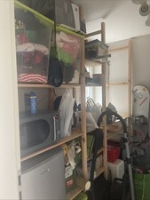 Regal aus Holz, von Ikea, Vorratsraum oder Keller