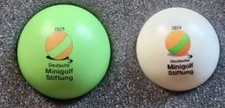 2 Minigolfbälle Top Zustand -