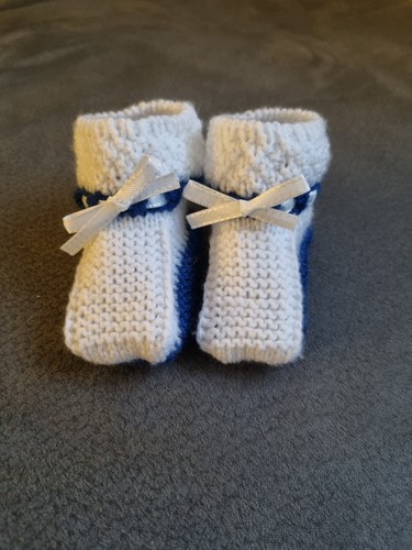 Babyschuhe selbstgestrickt - babyschuhe,,