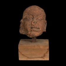  Ein Antiker Kopf Eines Buddha Aus Rotem Ton , Gandhara 2-3 Jhd. 