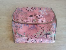 Vintage Strumpftasche 60er 6 Fächer rot chinesisches Design ca 15*19 cm