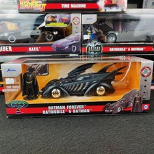 AUTO JADA TOYS BATMOBILE