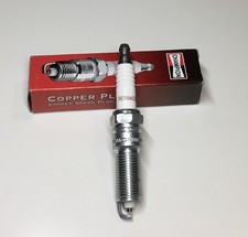 Champion RE14MCC5 Zündkerze passt für Chrysler, Jeep Spark Plug la bougie candel