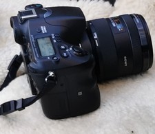 WIE NEU: Kamera SONY Alpha A77