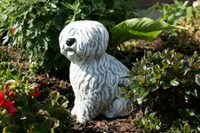 Frostfeste Steinfigur Bobtail