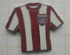 BUNDESLIGA /  DEUTSCHER MEISTER 1972 BAYERN MÜNCHEN ..........Trikot-Pin (248g)