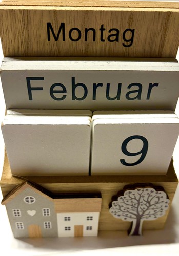 Dauerkalender aus holz - aus,