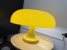 Gelbe Pilzlampe mit Kabel –