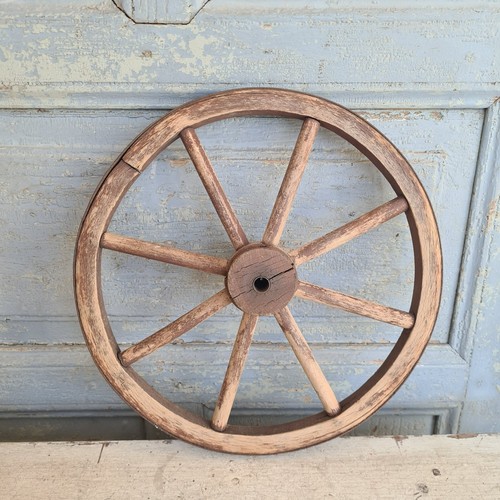 C9866 kleines altes - kleines,, wagenrad