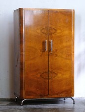 Bauhaus Kleiderschrank von Robert Slezak