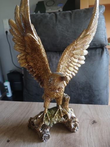 Adler figur goldfarb ausgebr - figur,