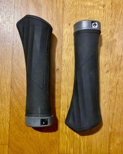 Ergonomische Fahrradgriffe mit Handballenauflage