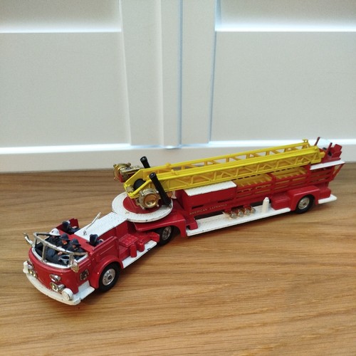 Vintage corgi 1143 - corgi, american