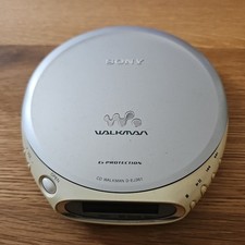 Tragbarer CD-Player Sony Walkman D-EJ361 Silber Stark Gebraucht Außen Vergilbt